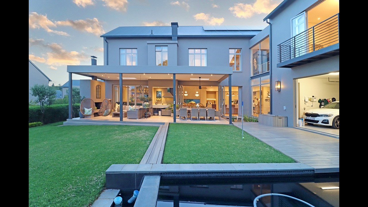 4 Bedroom House For Sale in Bryanston East - RL21636 - FIRZT