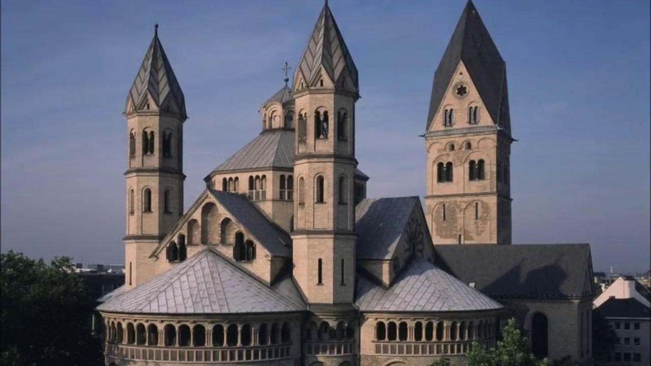 Köln Vollgeläut der Kath. Basilika St.Aposteln(Turmaufnahme)