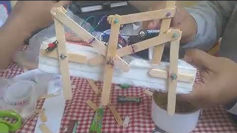 ROBOT CUCARACHA ESPÍA HEXÁPODO MOTORIZADO A CONTROL REMOTO INALÁMBRICO