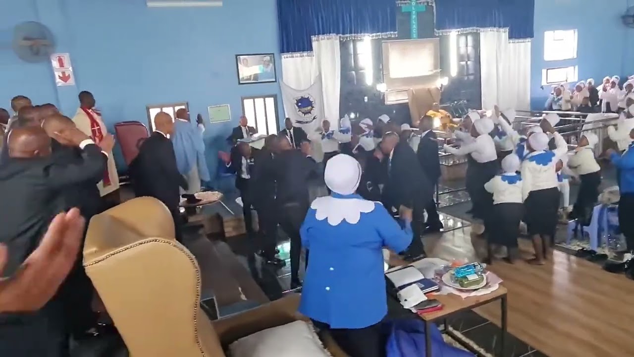 Mayenziwe intando kaJehova