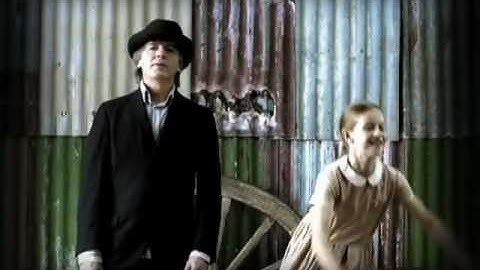 The Finn Brothers - Part Of Me, Part Of You