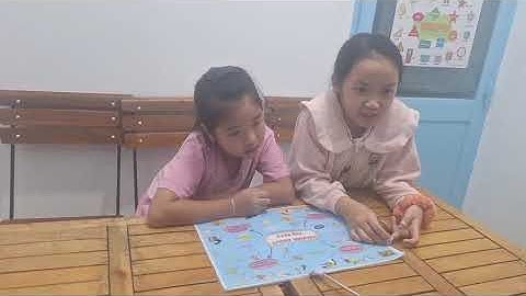 Tiếng Anh Giao Tiếp Phan Thiết: Ruby and Emily  practice talking about Pets