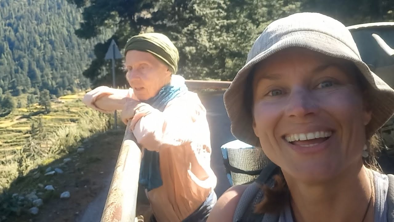 Через Гималаи с моей 73-летней мамой
