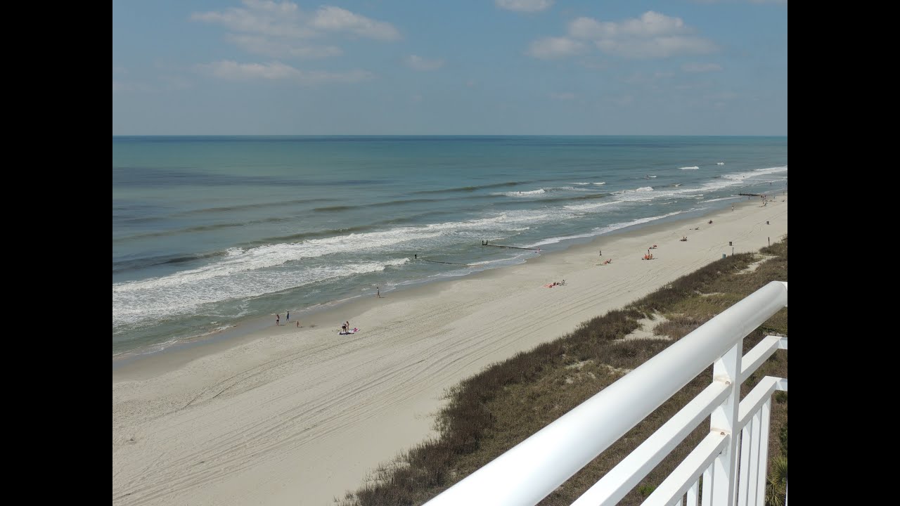 Vlogging with Mrs Fab at the beach