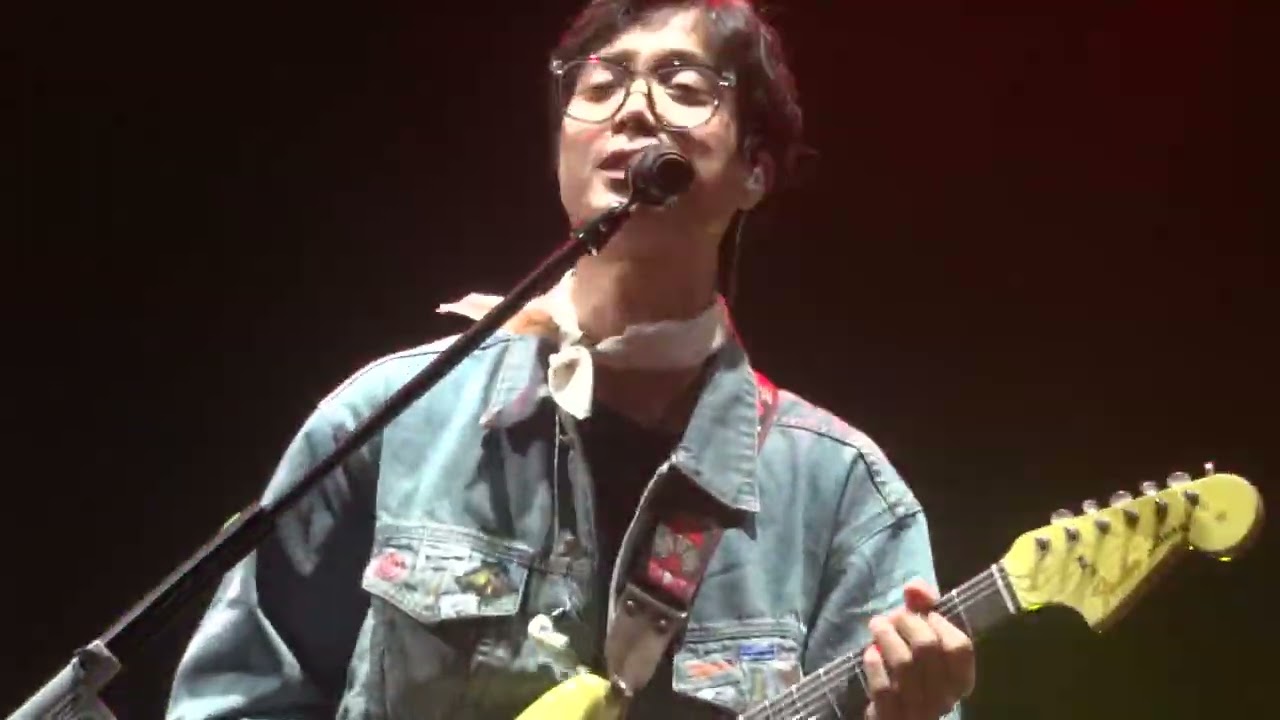 Dikta - Bento (Iwan Fals) Live At Mall Senayan Park 2023