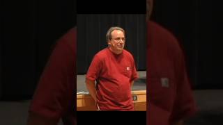 Why Valve Chose Debian According To Linus Torvalds #shorts #linux #valve #debian