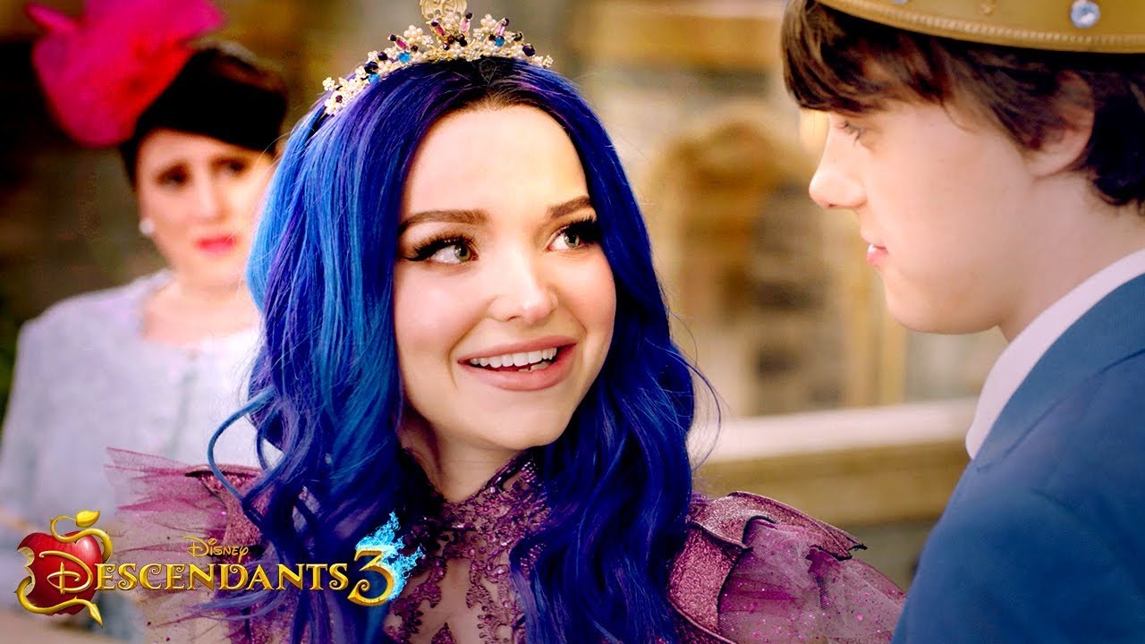 The kids are up to no good in exclusive 'Descendants 3' first-look pic