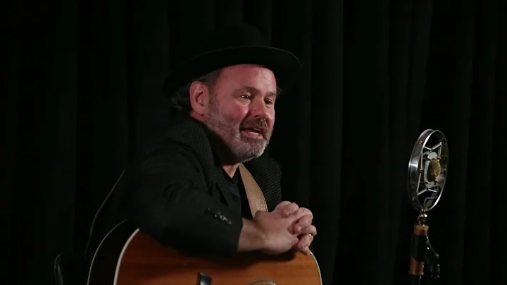 Martin Sexton live at Paste Studio on the Road: Bo...