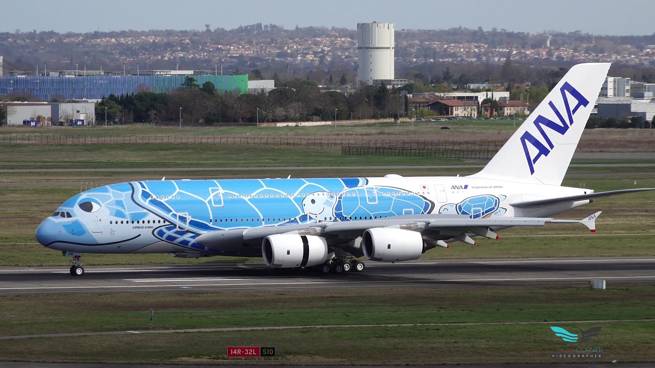 Landing first Airbus A380 Ana "lani" JA381A