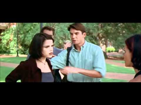 Neve Campbell Punches Courtney Cox Twice (SCREAM) ...