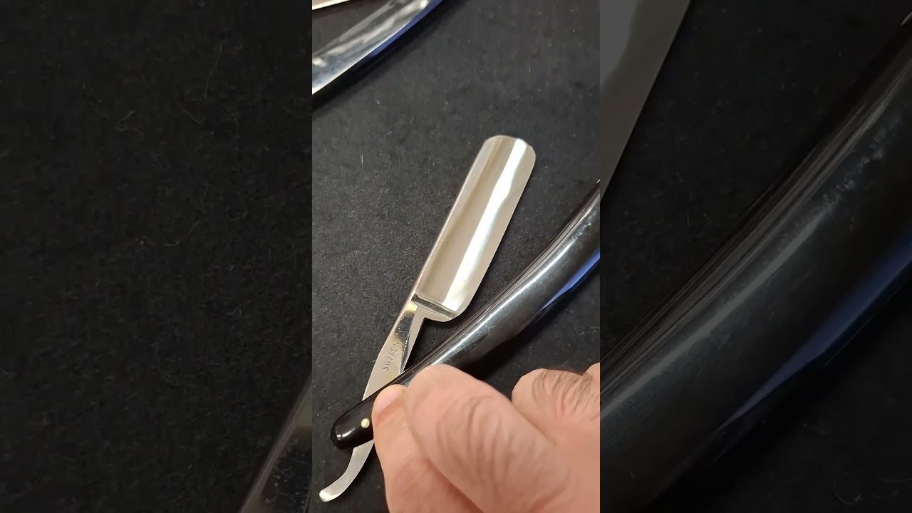 J.A.Hellberg 15/16 - Extra Hollow Groun Razor (SSA)