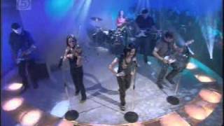 Video thumbnail of "THE CORRS - Breathless (Live)"