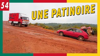 On perd le re?servoir de carburant sur une piste au Cameroun ! L'aventure en Afrique