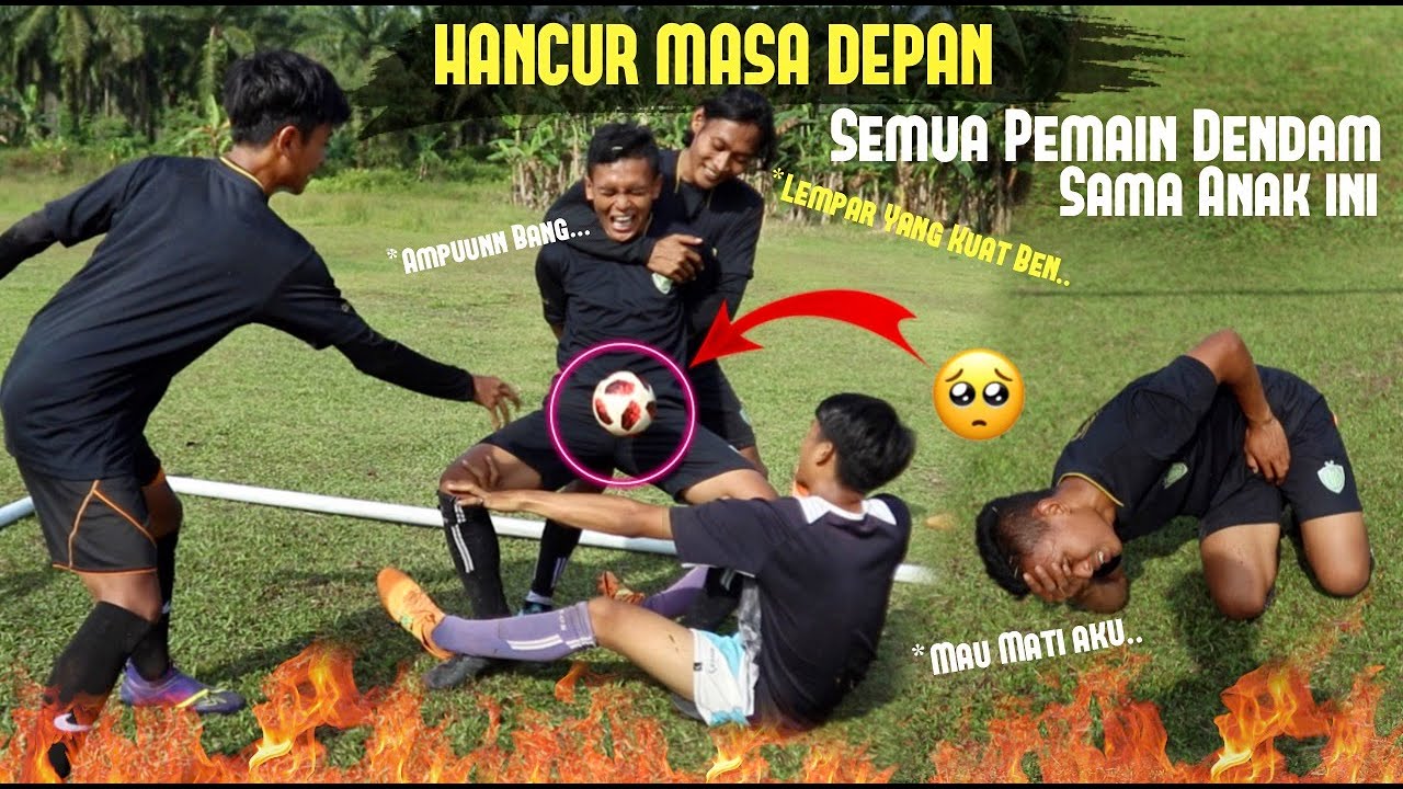 SEPAKBOLA vs LEMPAR BIJI PRIA 💥😭