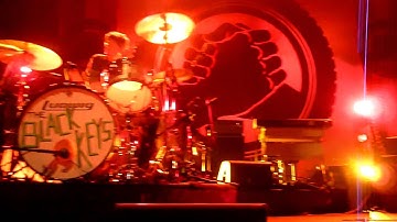 Strange Times - The Black Keys (live)