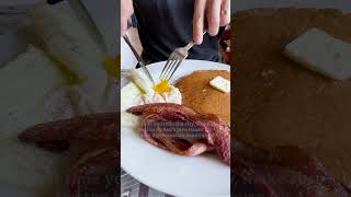 Reds Java House by Stretchy Pants