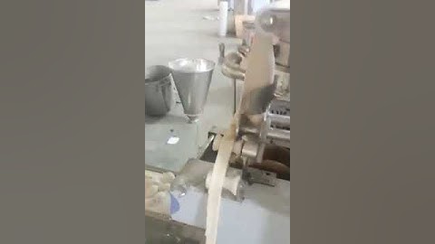 Automatic dumpling machine momo machine small bun making machine