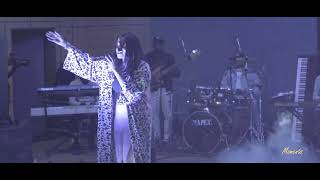 Chigo Grace – Amatha | Live Worship | Moments at His Feet