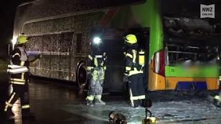 Flixbus-Doppeldecker brennt auf Autobahn 1