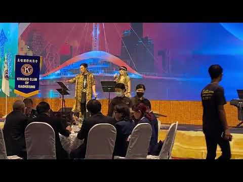 藍色狂想樂團演唱英文歌曲