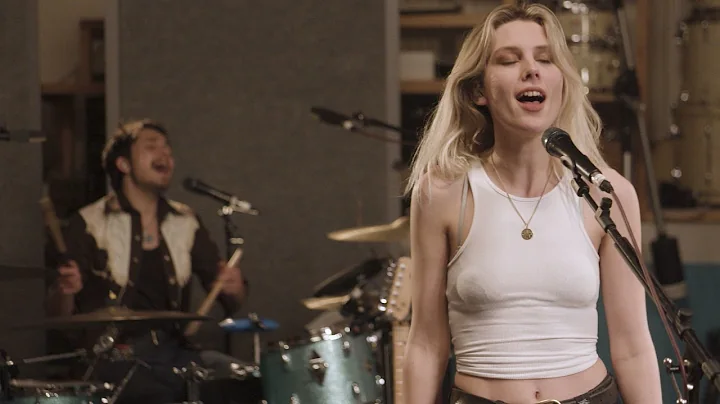 Wolf Alice - Bobby (Live)