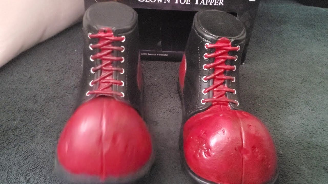 Spirit Halloween Clown Toe Tapper Demo - YouTube