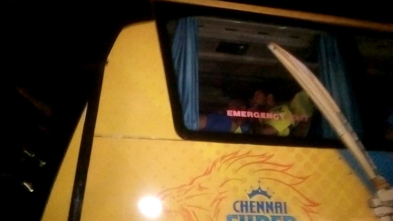 CSK bus caught at Pune - YouTube