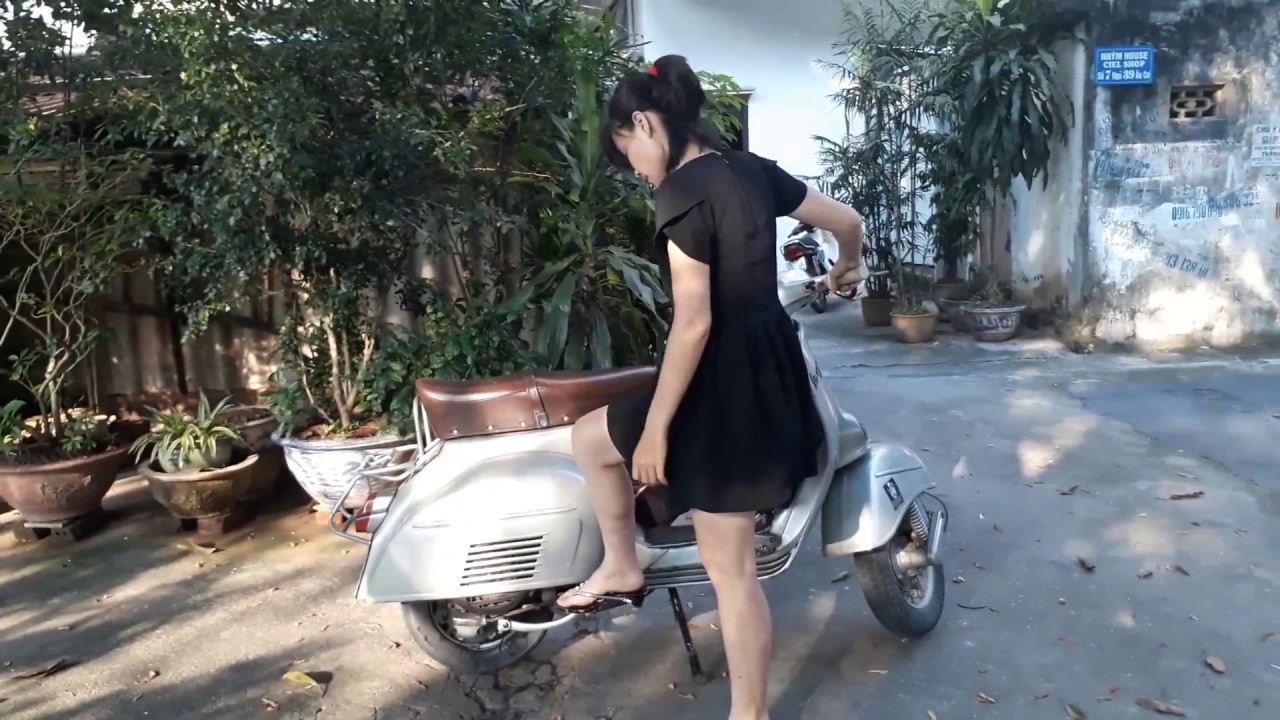 Student Girl Vespa Kickstart full version YouTube