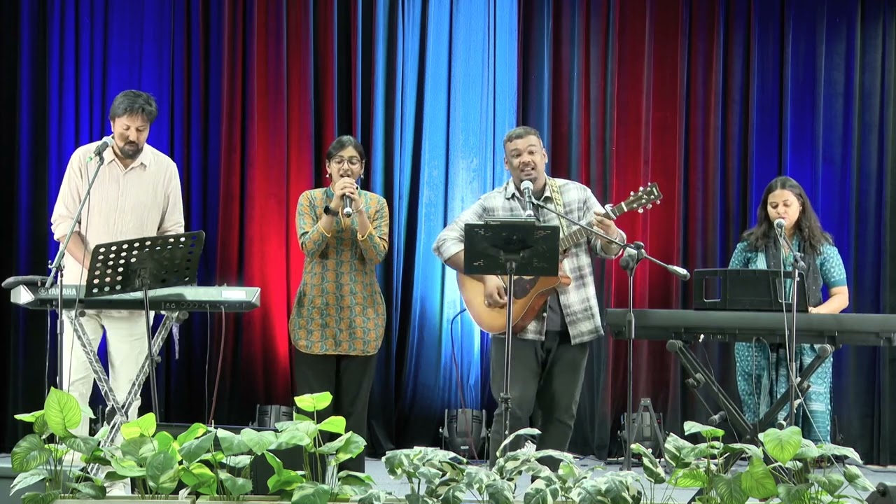 When I Look Into Your Holiness : The Covenant Band