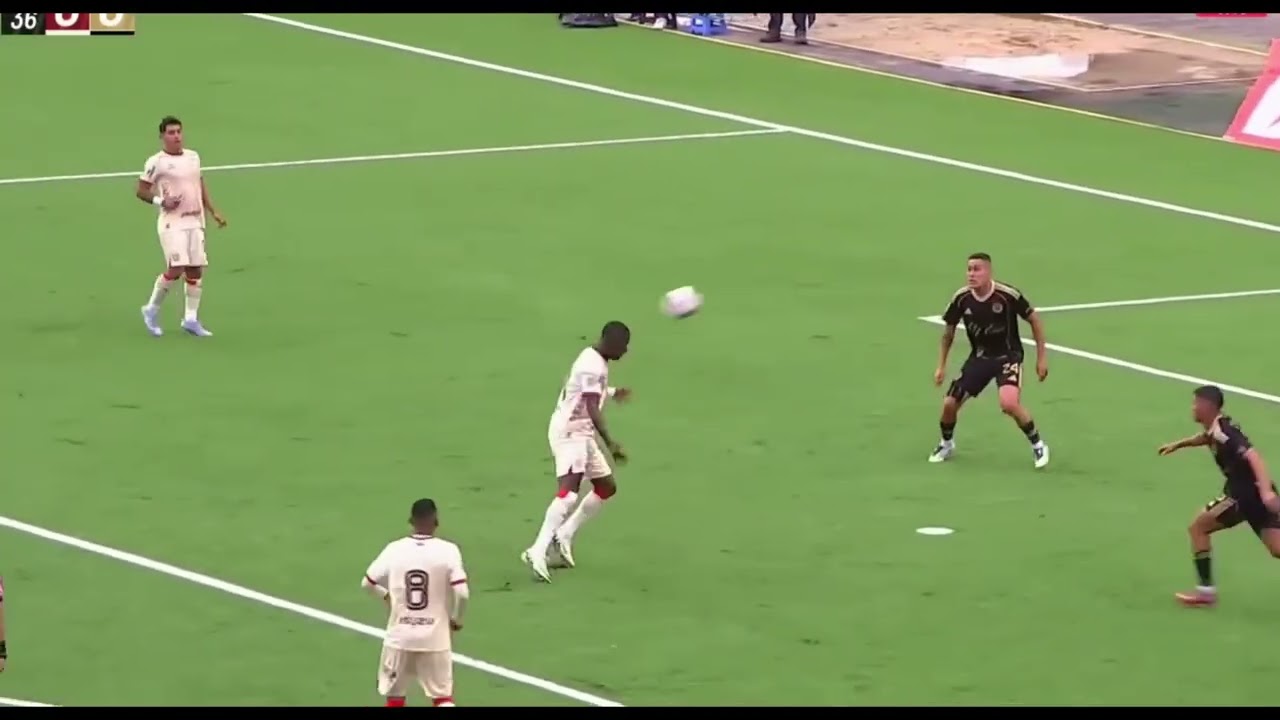 UTC Cajamarca 4-2-3-1 AM ⑩マルコス・リュウヤ(Marcos Llliuya) vs Cusco FC ⑩コールマン（Ivan Colman）