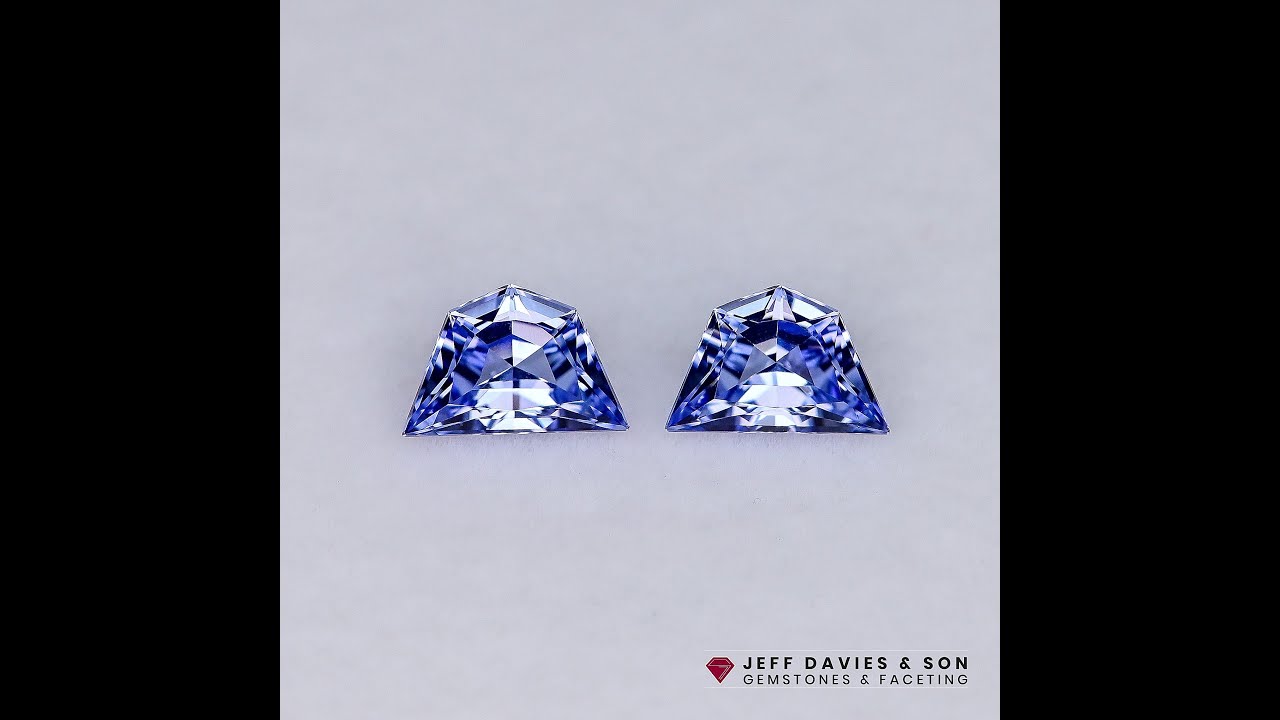 .99ct - Lab-Grown Cornflower blue Sapphire - Czochralski – matching side stone pair