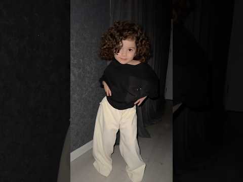 Quest Pistols Show Neafeas Dance Questpistols