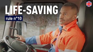 Checking blind spot in a vehicle | Life-saving rules | SUEZ