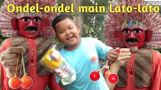 Ondel-ondel dan Azzam main Lato-lato #ondelondel #latolato