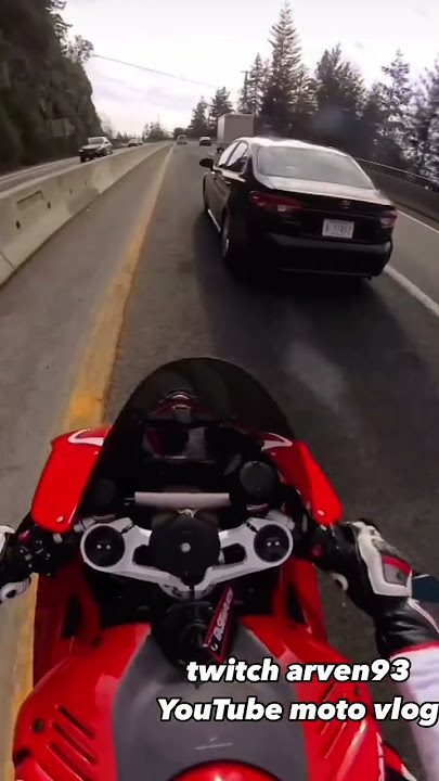 #music #motovlog #arven93 #ducati #moto #automobile #synthwave #ducatistreetfighterv4s