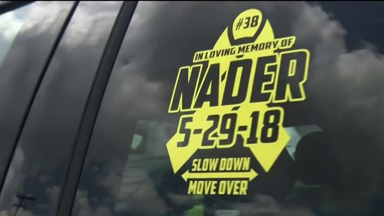 Moving tow truck tribute for driver killed on I-94 - YouTube