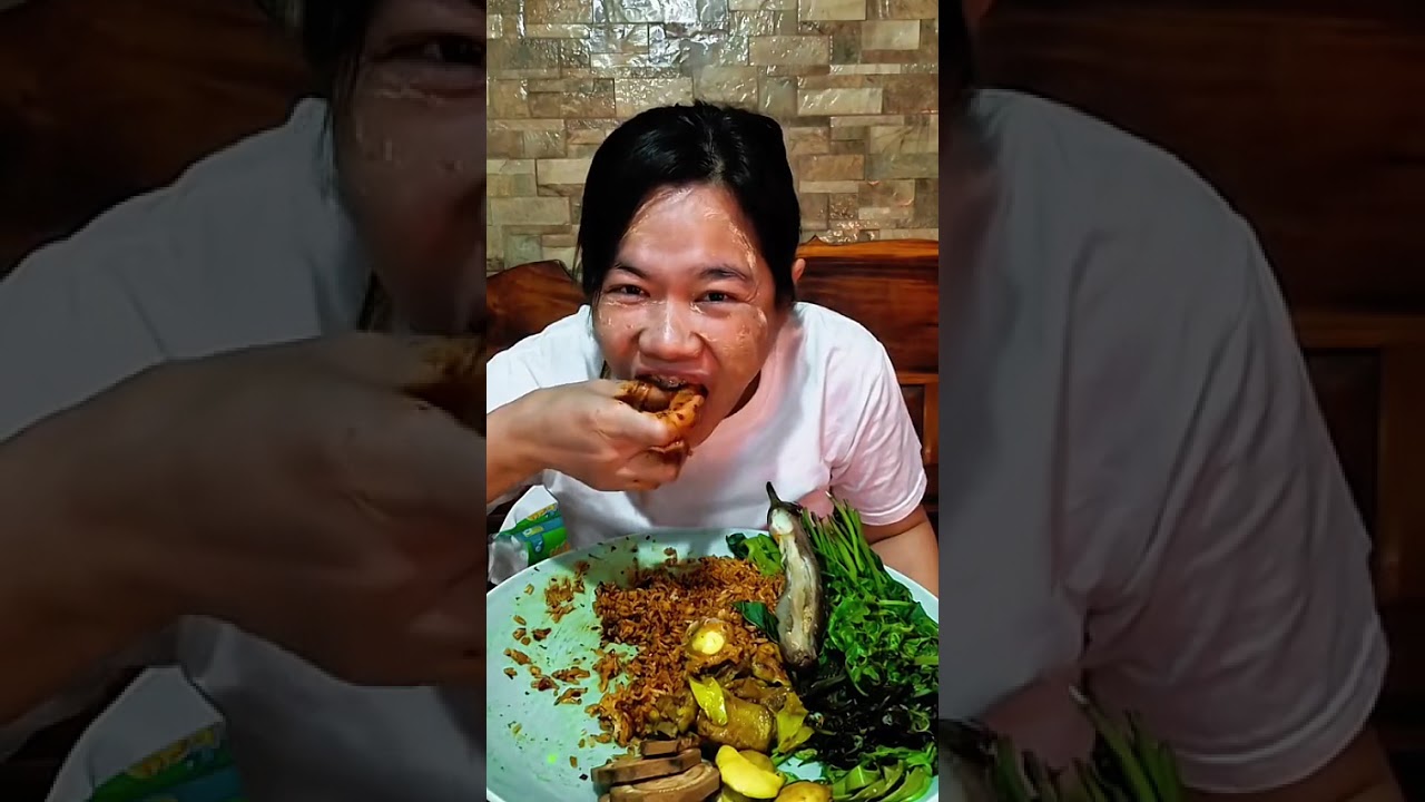 ဝက်အရိုးကြော် ငပိထောင်းတို့စရာအစုံံနဲ့ထမင်းစားပါမယ်မပအိုဝ့်