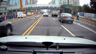 2011.02.10 5503-Da Teana 逆向行駛公車專用道