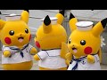 セーラー服のピカチュウ、足にタンバリンをつける Pokémon  Pikachu