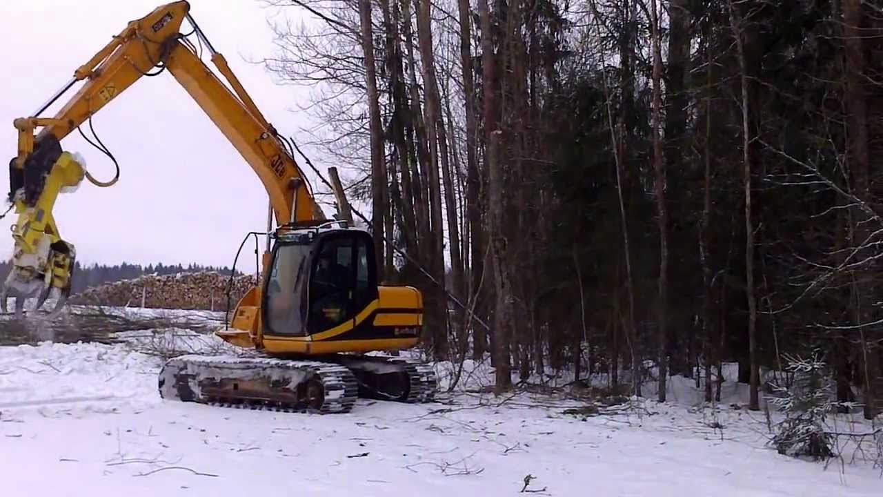 Giljotiin - JCB JS130