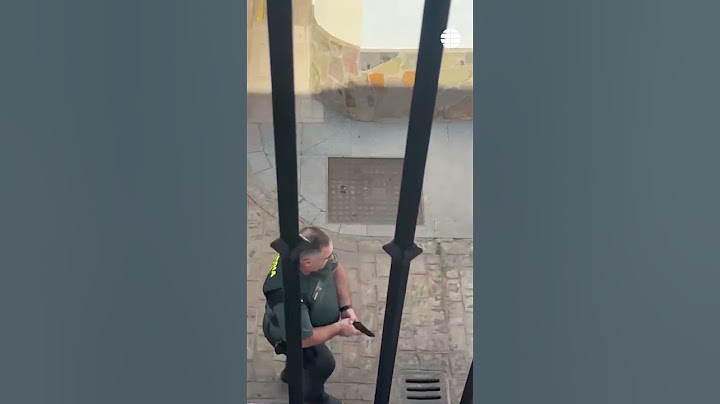 Detenido tras atrincherarse armado con un cuchillo con sus padres durante más de tres horas