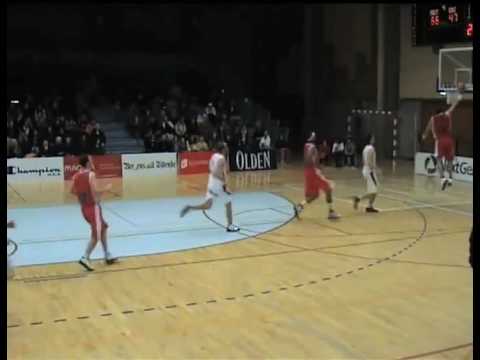 Delano Thomas #21 Urliken Eagles vs. Gimle(Norway)...