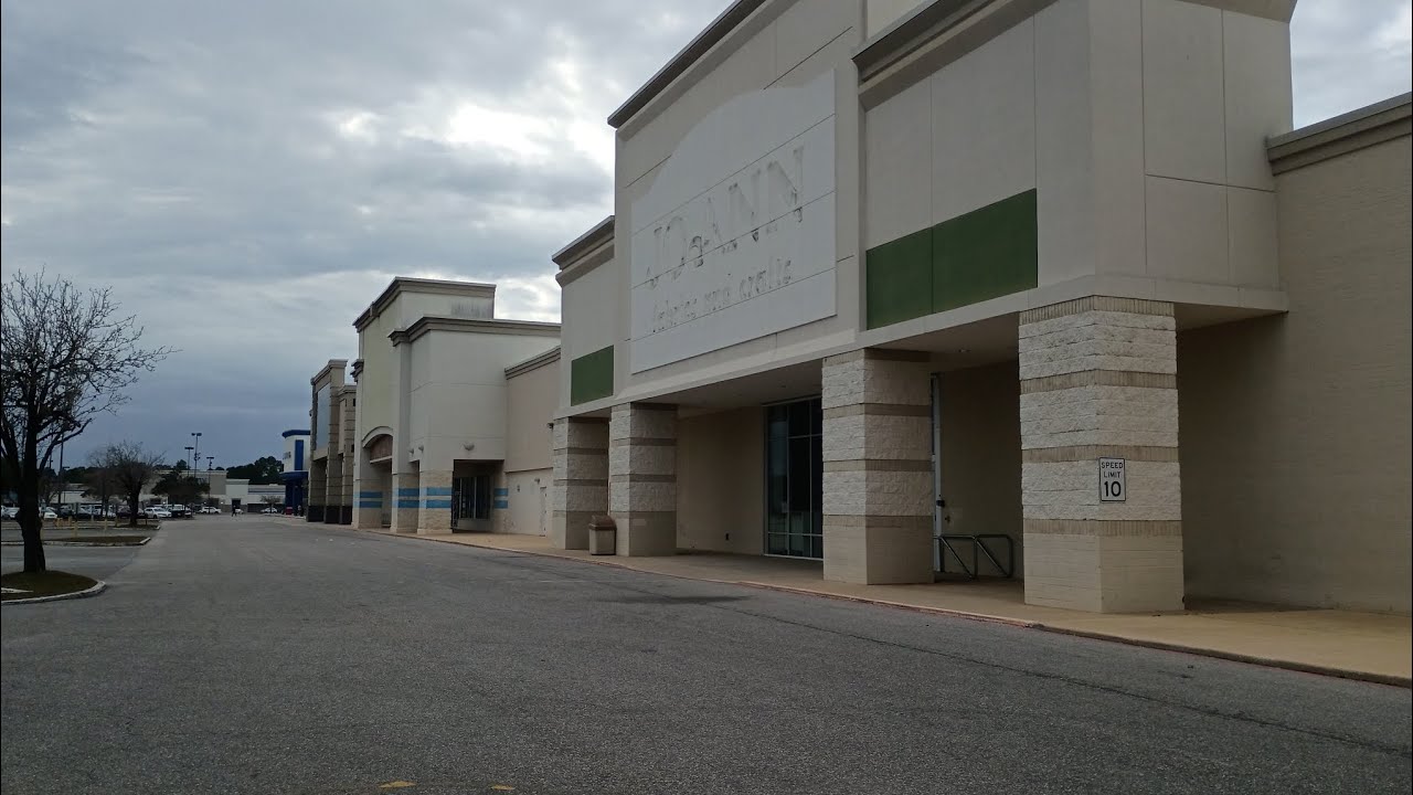 NEARLY ABANDONED: Shopping Plaza - Mobile, AL