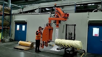 roll film handling manipulator