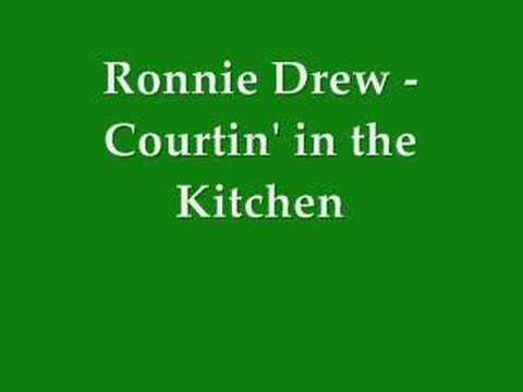Ronnie Drew - Courtin' in the Kitchen - YouTube