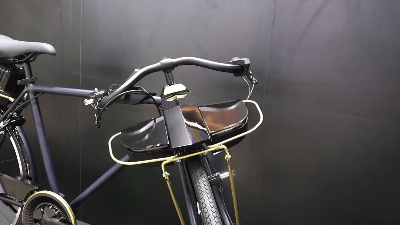 電動開閉式ライト、12段変速、LEDフラッシャー…夢の“スーパーカー