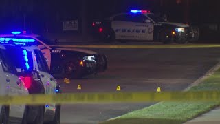 Dallas police searching for a suspect who shot two women overnight