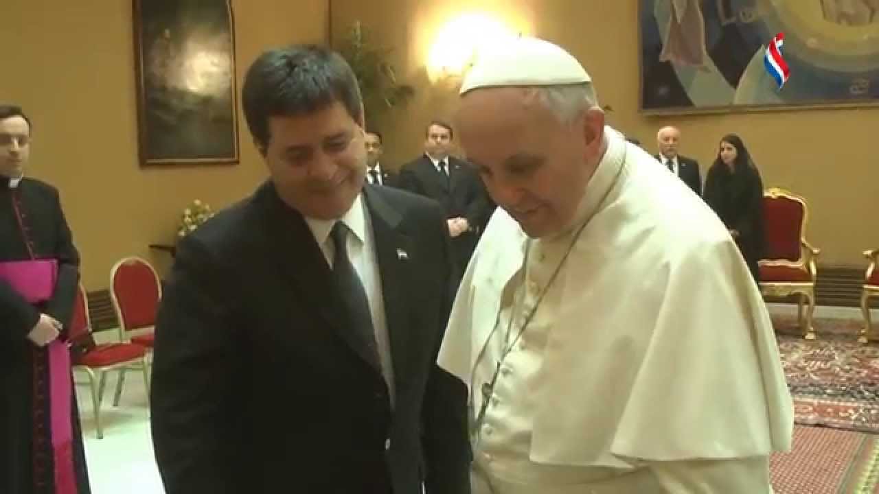 El Papa Francisco recibió por segunda vez al Presidente Horacio Cartes - YouTube