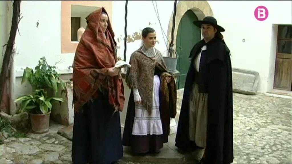 IB3 La Mirada, Vestits antics, Aires d'Andratx