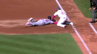 MIN@CLE: Clevinger picks off Polanco with quick move